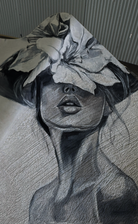 TAPETA LILJA RUSTYKALNA STRUKTURA OLILJO.png