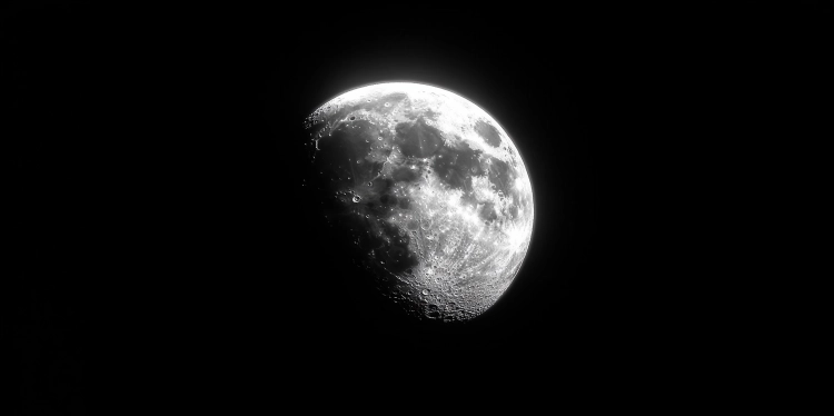 MOON2x1-low resolution v2-2x.png